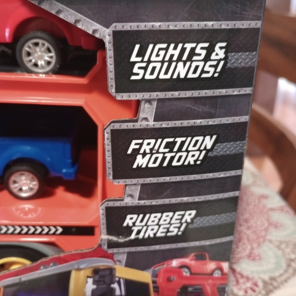 Sunny Days Maxx Action Vehicle Transport with Lights & Sounds - Picture 3 of 5